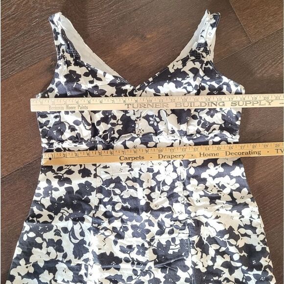 Villager Liz Claiborne, Black White Floral Dress Linen Blend Size 10 - Picture 4 of 7